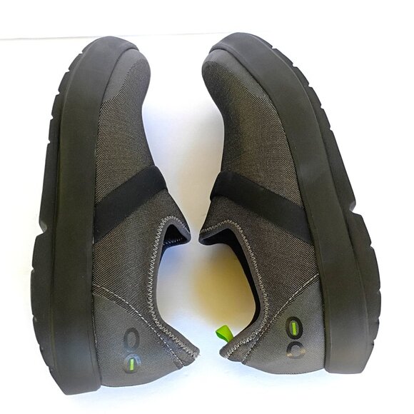 Oofos Oomg Low Slip On Shoe Size 10 EUC - Picture 2 of 10